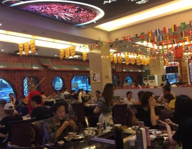 90后不會(huì)炒底料如何開火鍋店呢？