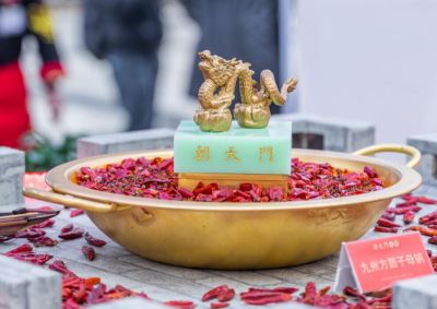 火鍋正當(dāng)時怎樣吃才健康？從湯底到飲品全解析！