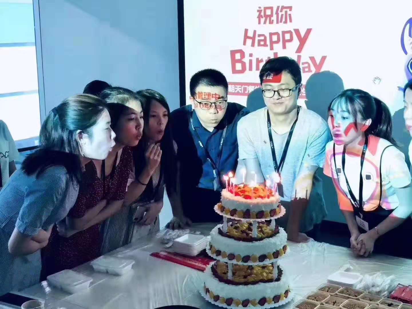 九月生日會(huì)遇上中秋宴，雙倍關(guān)懷雙倍幸福！