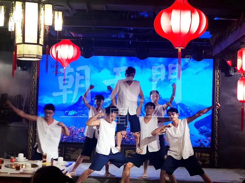正宗特色火鍋加盟費(fèi)多少，不妨來算一下