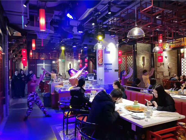 成都好吃的火鍋店推薦，這家確實(shí)霸道！