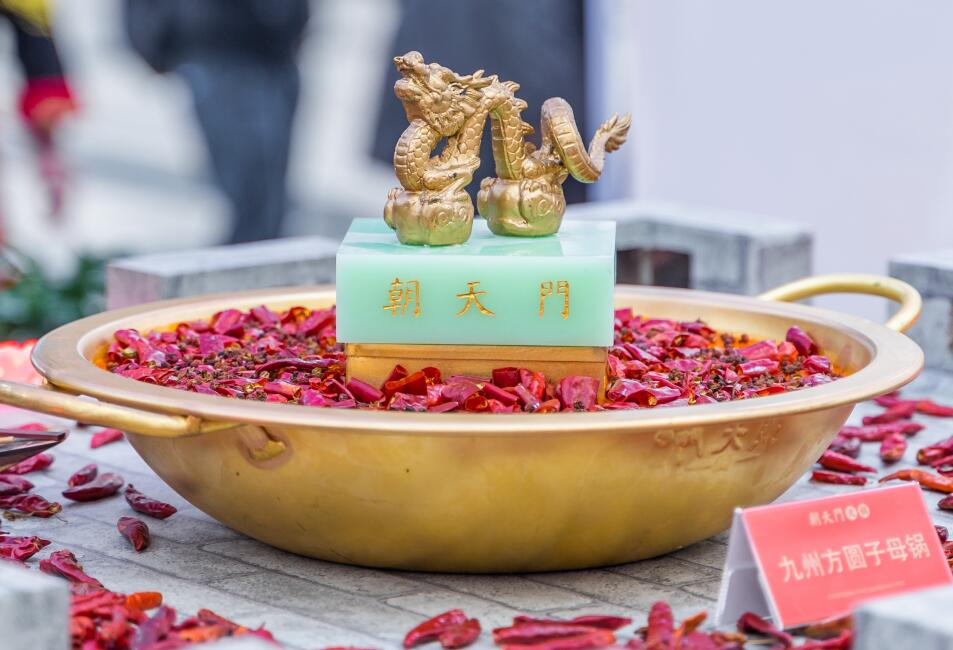 閬中開火鍋加盟店好嗎？當?shù)叵M水平如何？