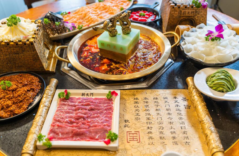 合伙開連鎖火鍋加盟店好嗎？如何權(quán)衡利弊？