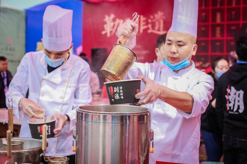 任丘開火鍋加盟店，請先做好這些調研工作！