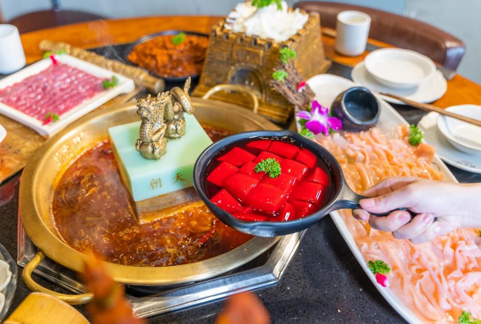 晉州開火鍋加盟店，如何與新潮的年輕人接軌？