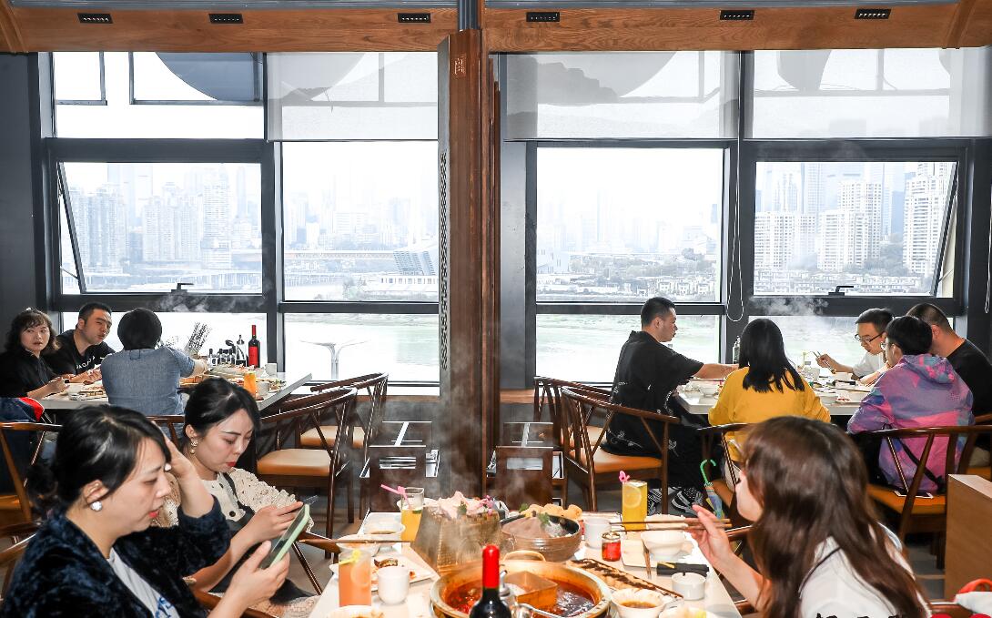 大同開火鍋加盟店，需要聘請多少員工？