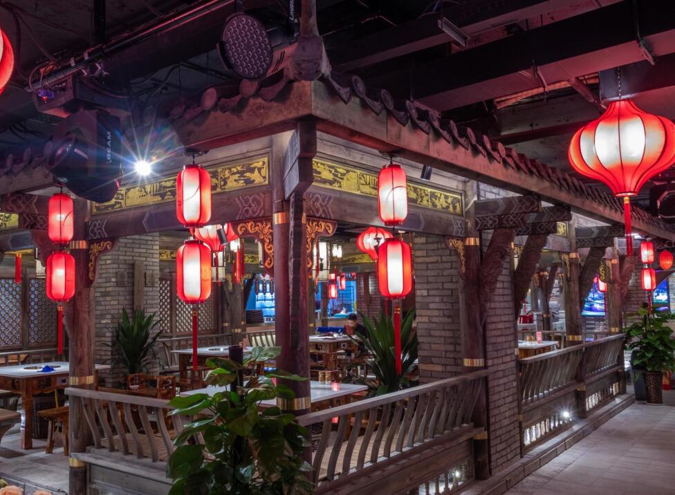 火鍋加盟店有哪些服務禮儀？一起學起來！