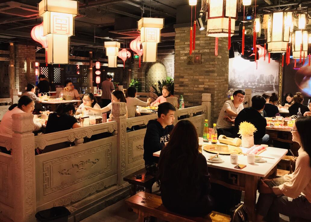 在洪崖洞吃朝天門火鍋是種什么體驗(yàn)？