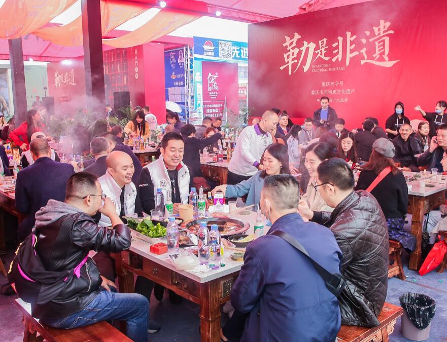 開(kāi)火鍋店真的賺錢(qián)嗎？火鍋的優(yōu)勢(shì)有哪些？