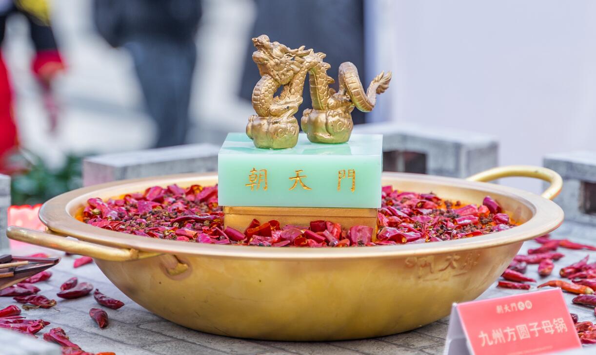 當鹵肥腸預(yù)見火鍋，雙重美味，引爆火鍋店生意！