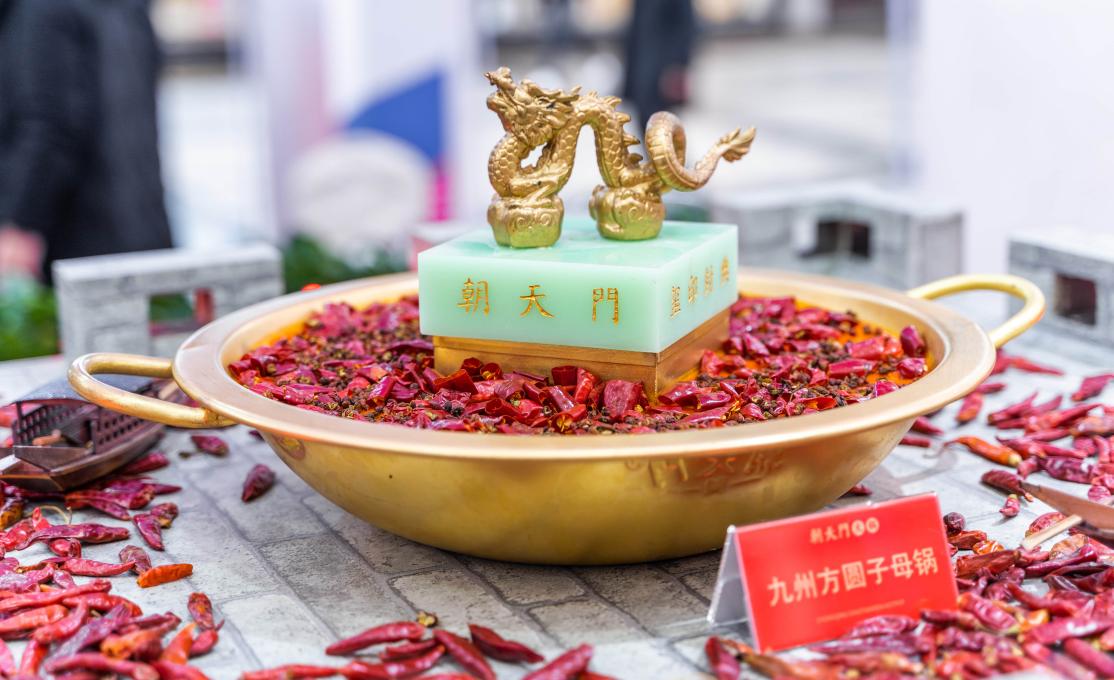 火鍋店必不可少的三種鍋底，特別是它！