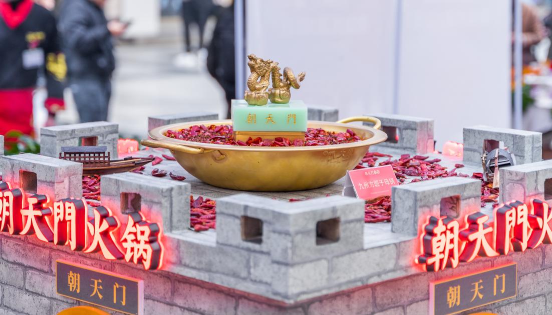 火鍋OR麻辣燙，哪樣更受歡迎？